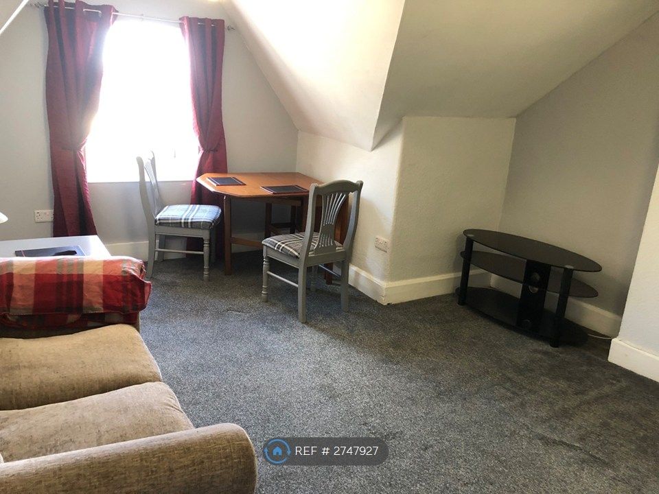 Property photo 2 of 5 Lounge