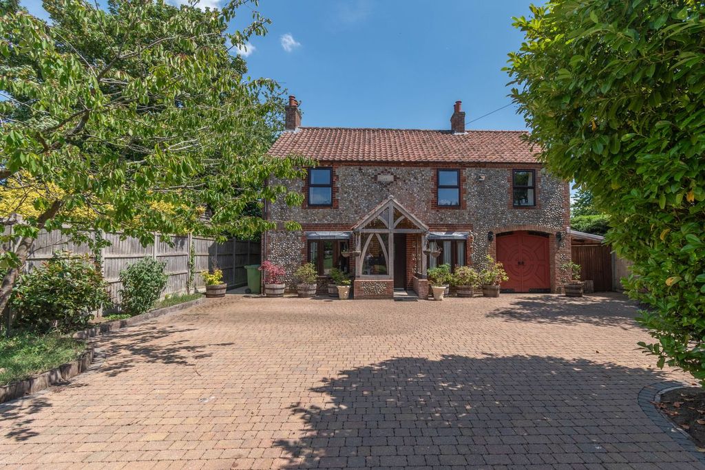 Property photo 1 of 21