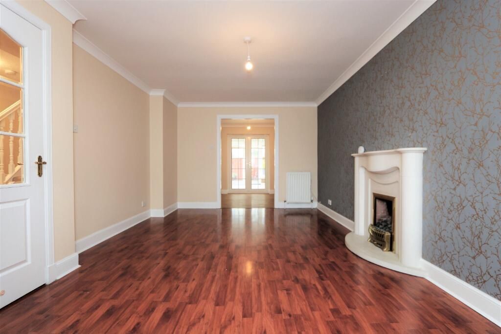 Property photo 3 of 33