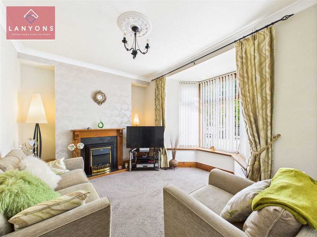 Property photo 2 of 16 Picture No. 65