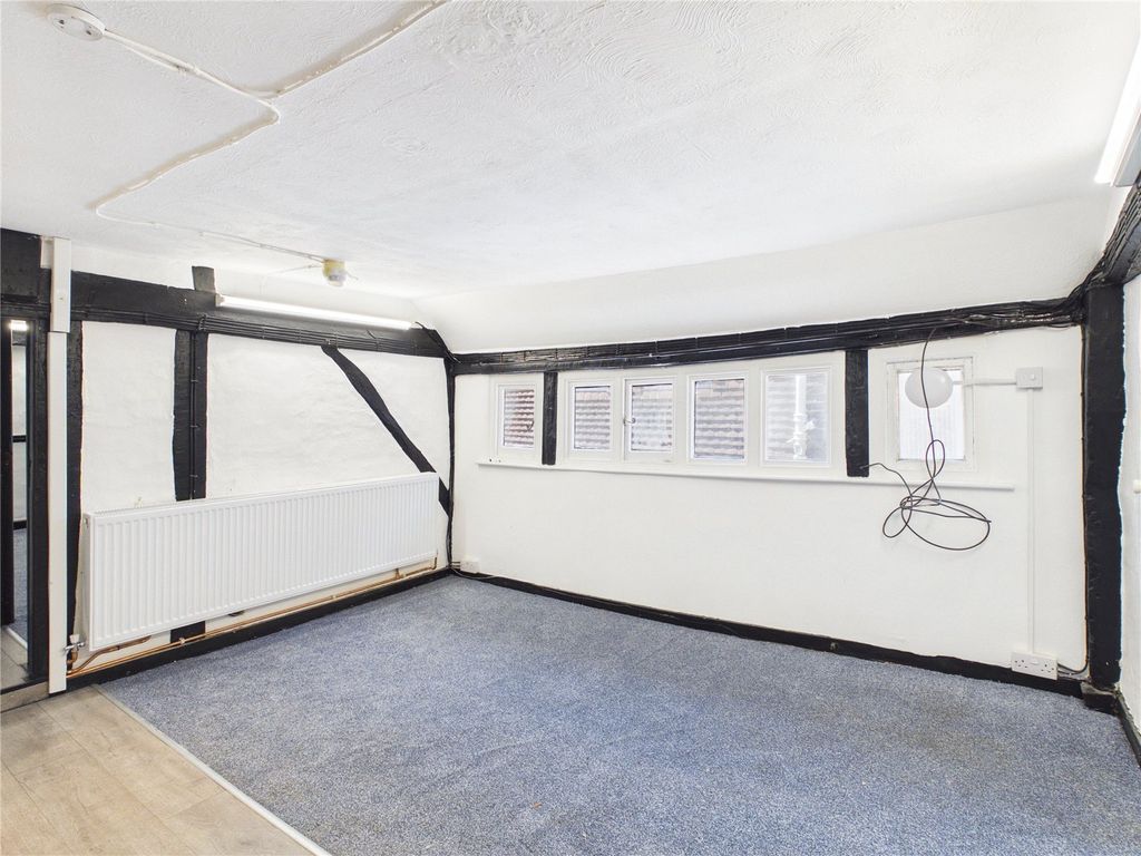 Property photo 3 of 8 Picture No. 04