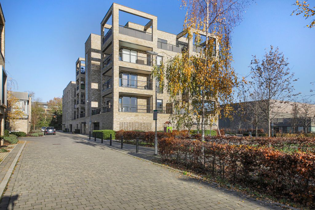 Property photo 1 of 18 Img2013