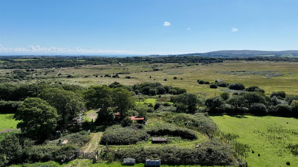 Property photo 3 of 14 Plot Looking South.Jpg