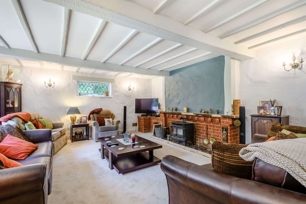 Property photo 3 of 14