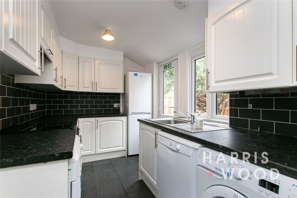 Property photo 2 of 24 3827552