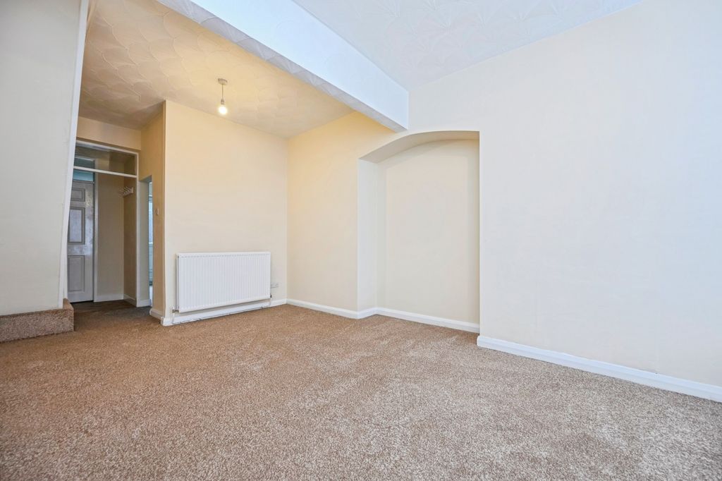 Property photo 2 of 14 Pbox-Img.Jpg