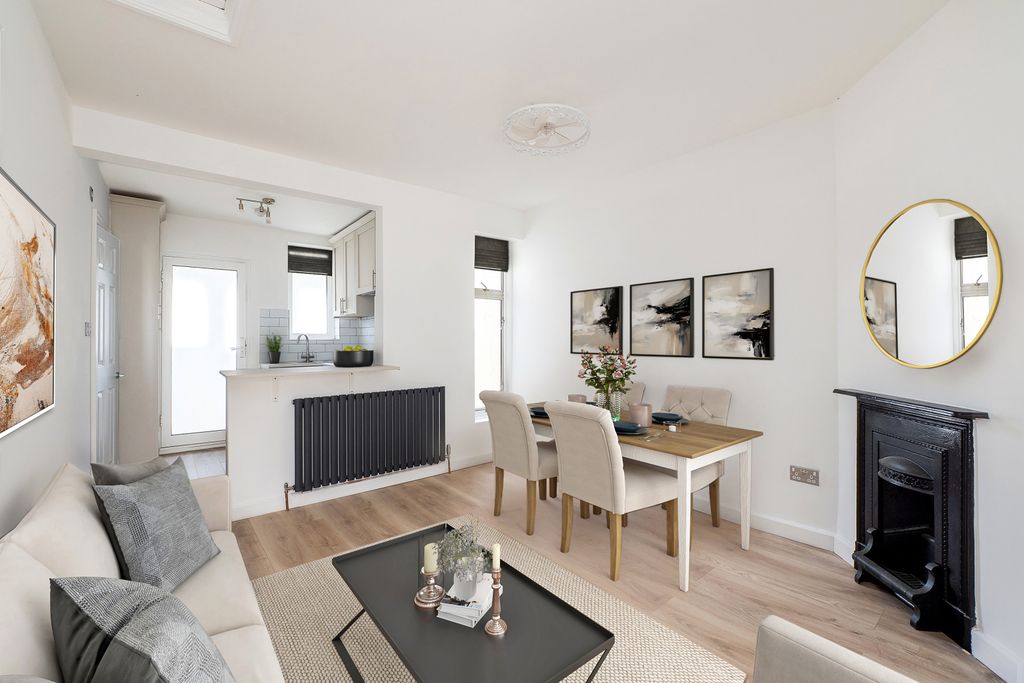 Property photo 1 of 15 Picture No. 25