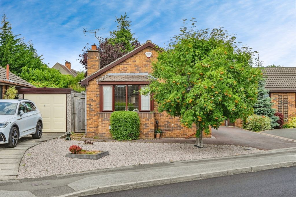 Property photo 2 of 17