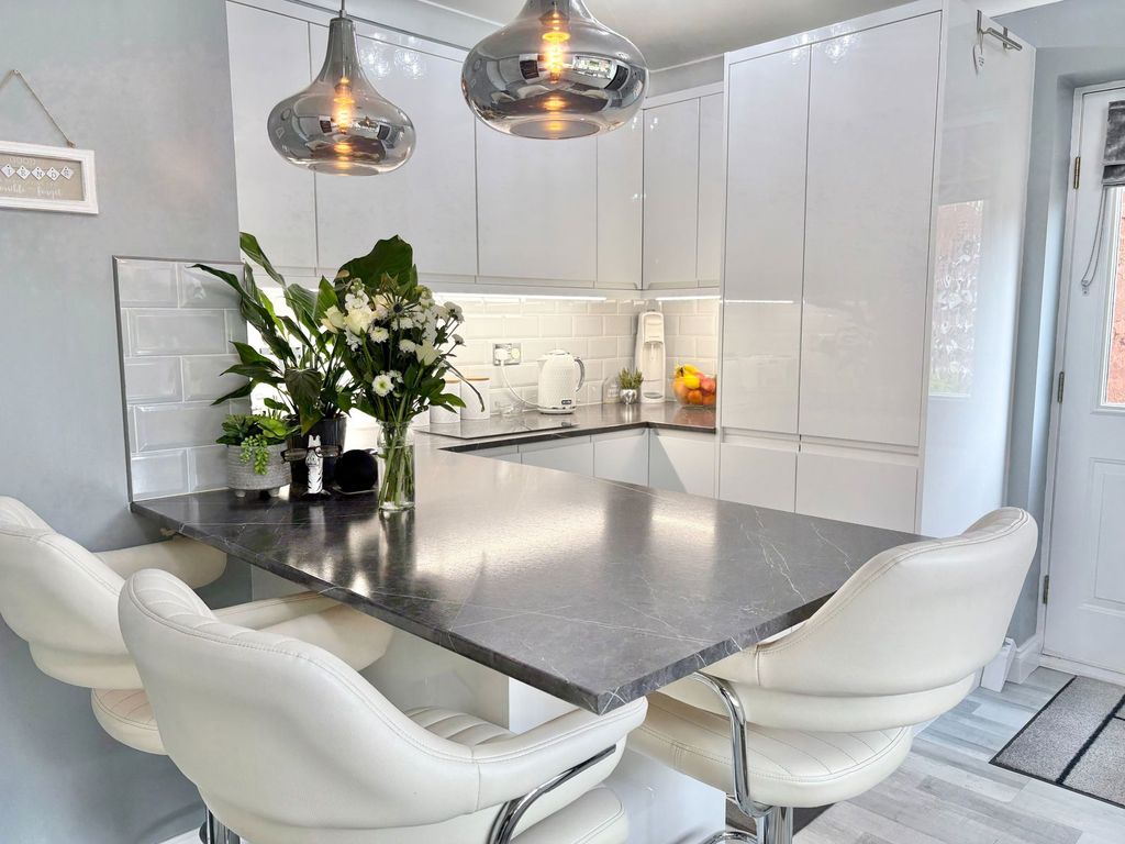 Property photo 3 of 55