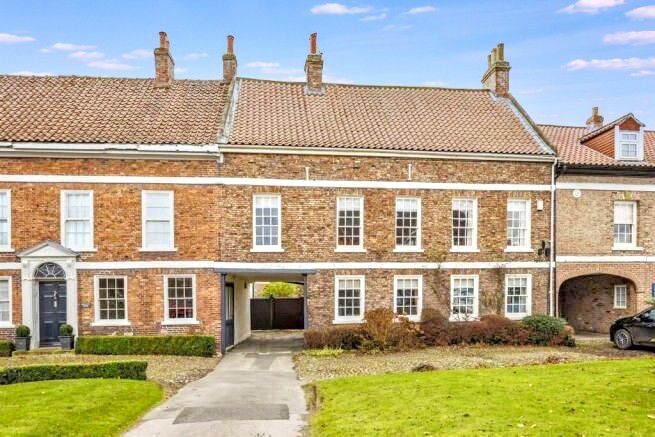 Property photo 1 of 23