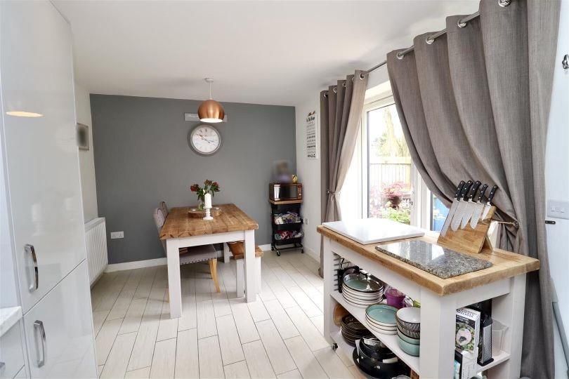 Property photo 3 of 10 Image.Jpg