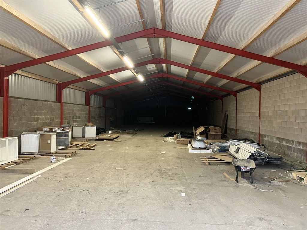 Property photo 3 of 6 Picture No. 04