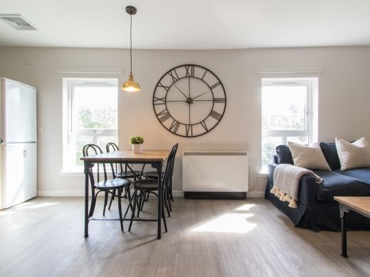 Property photo 1 of 10 Photo 0