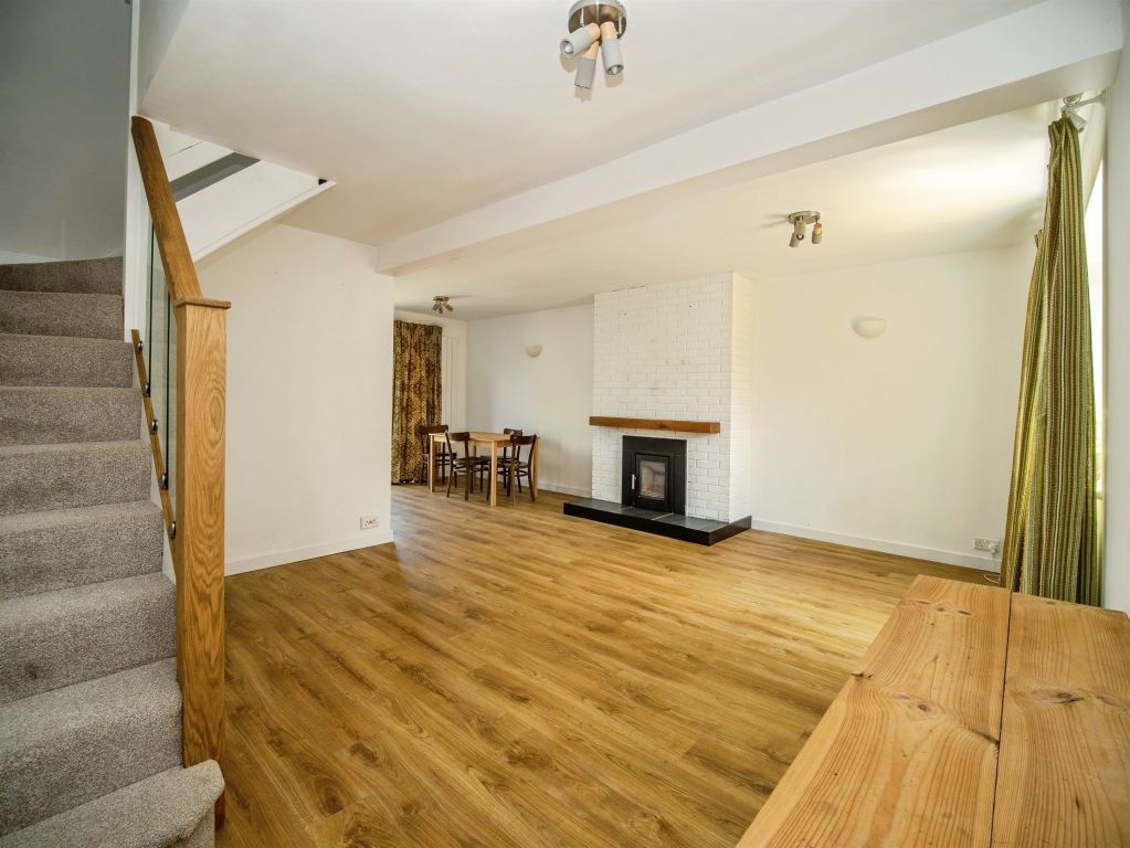 Property photo 2 of 22