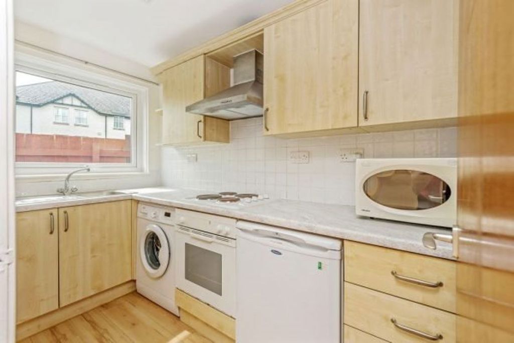 Property photo 3 of 3