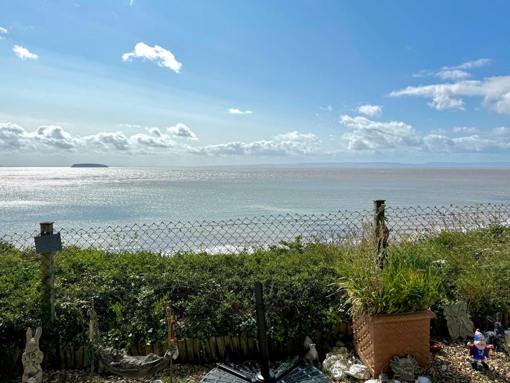 Property photo 2 of 12 View