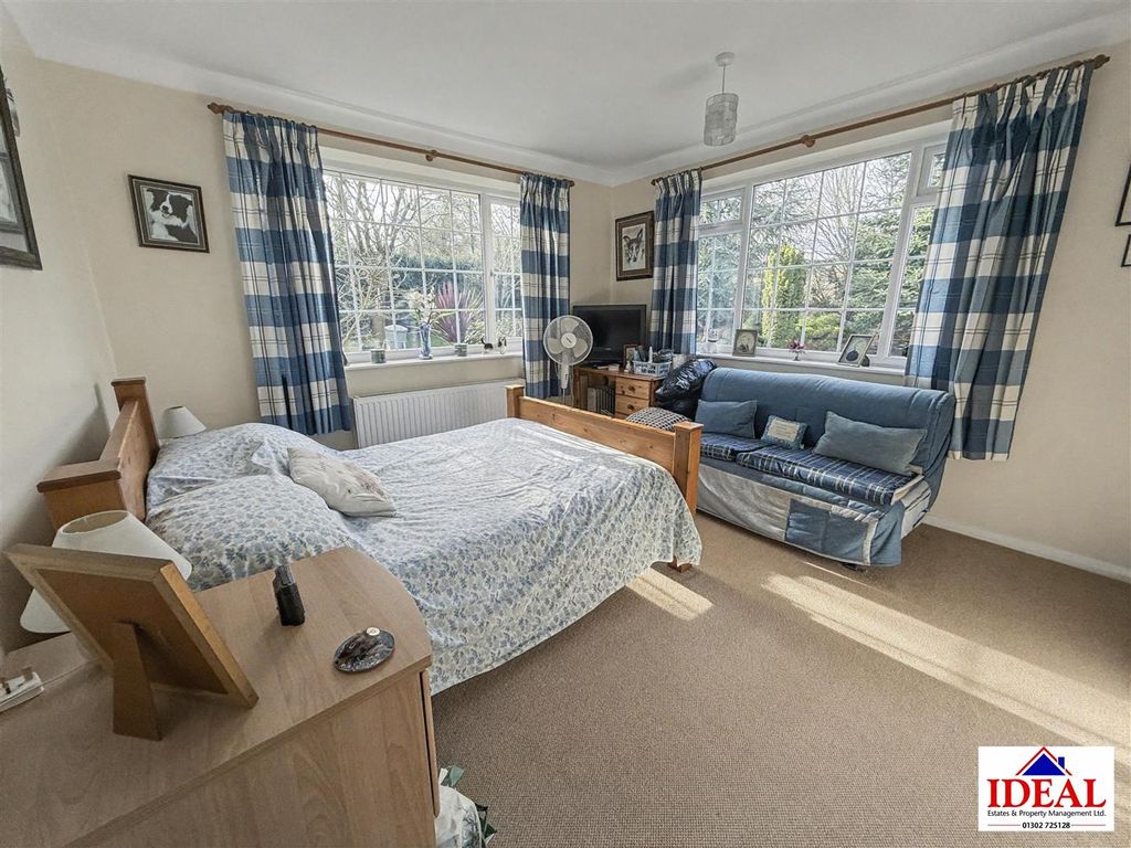 Additional image 14 of 5 bed detached bungalow for saleWilsic Road, Wilsic, Doncaster DN11