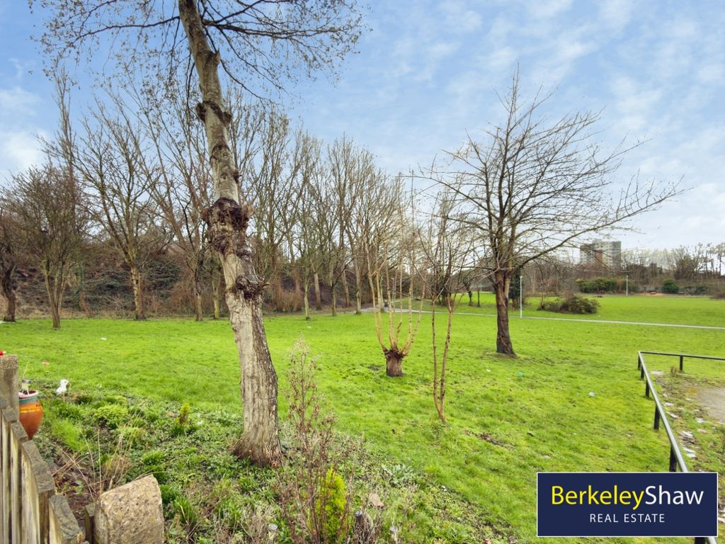 Property photo 2 of 19 Pbox-Img.Jpg