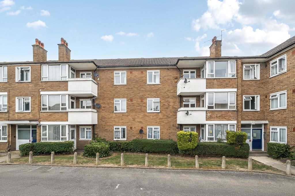 Property photo 1 of 19 1330163-2-6888E10...