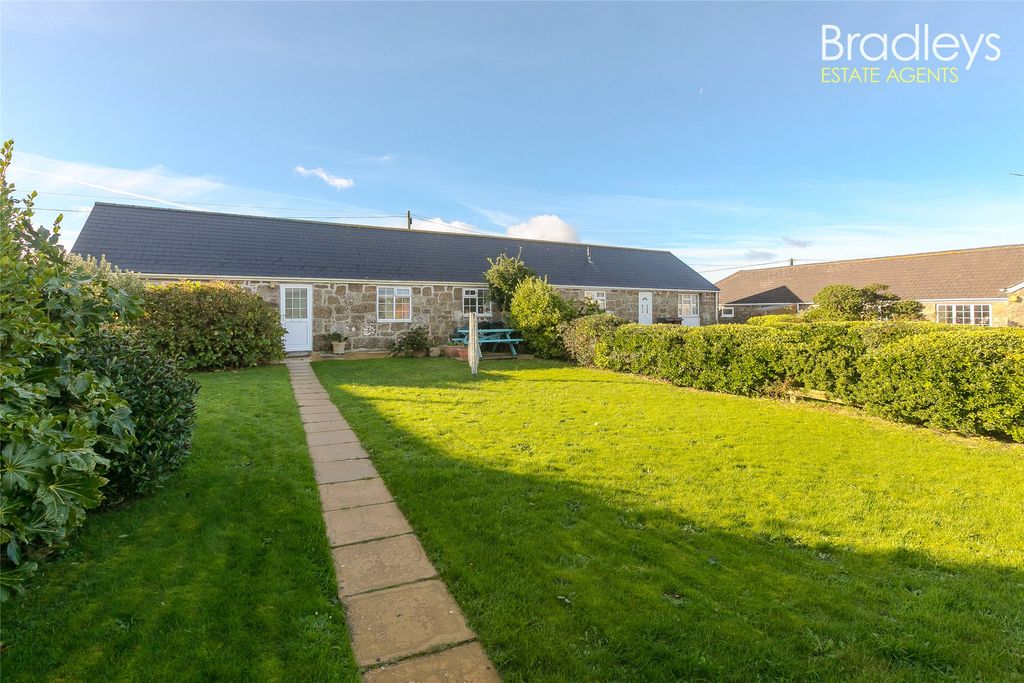 Property photo 1 of 12 Picture No. 17
