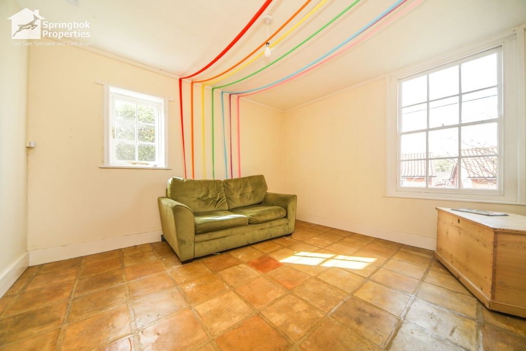 Property photo 2 of 18 Image 1