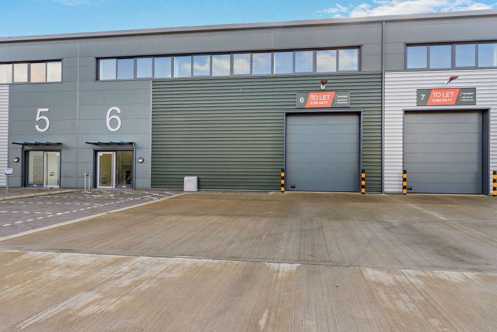 Property photo 2 of 20