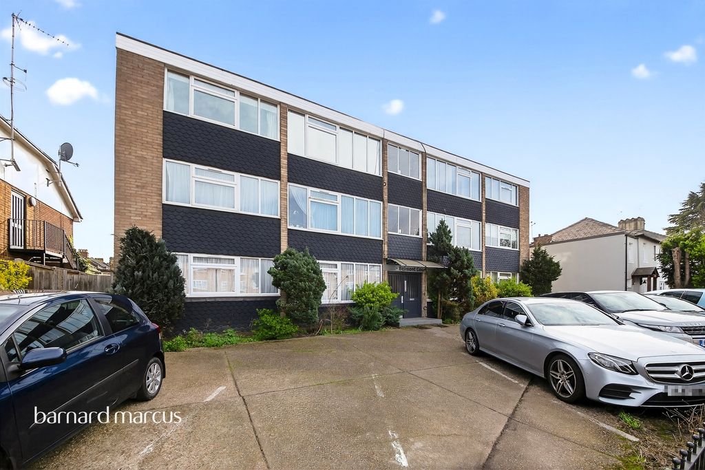 Property photo 1 of 12