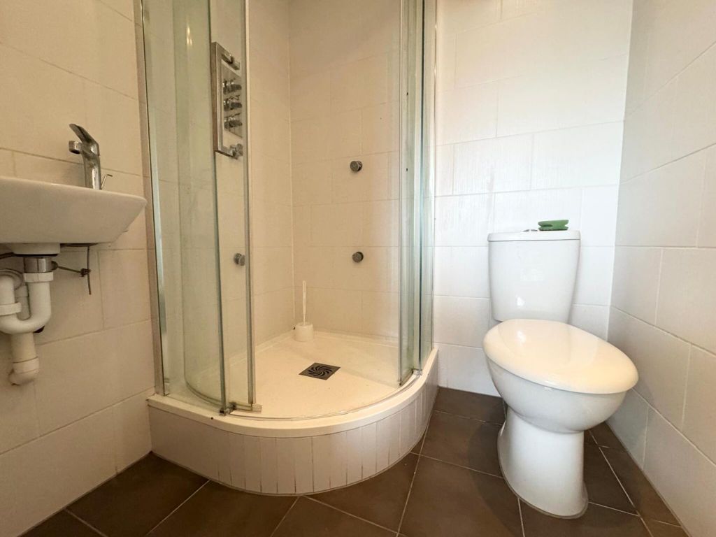 Property photo 3 of 4