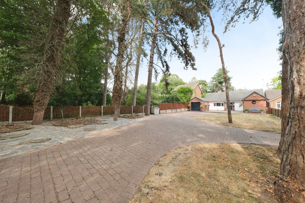 Property photo 2 of 19 Pbox-Img.Jpg