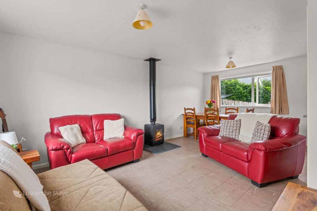 Property photo 2 of 13