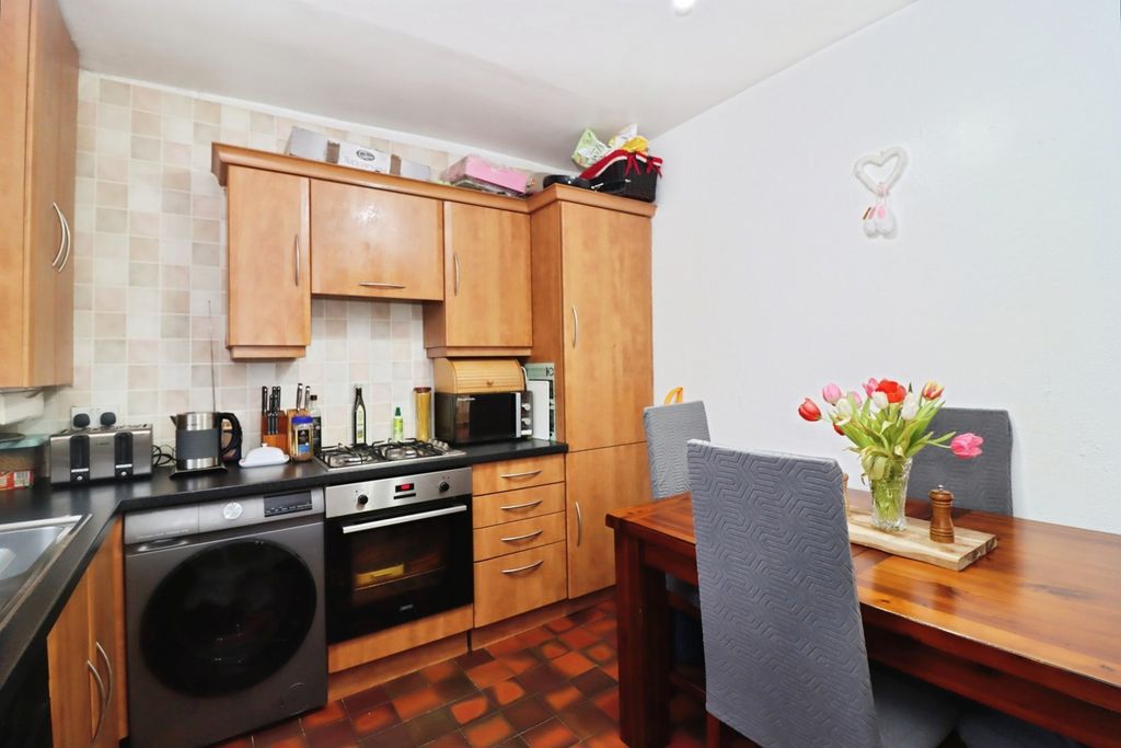 Property photo 3 of 13 Pbox-Img.Jpg