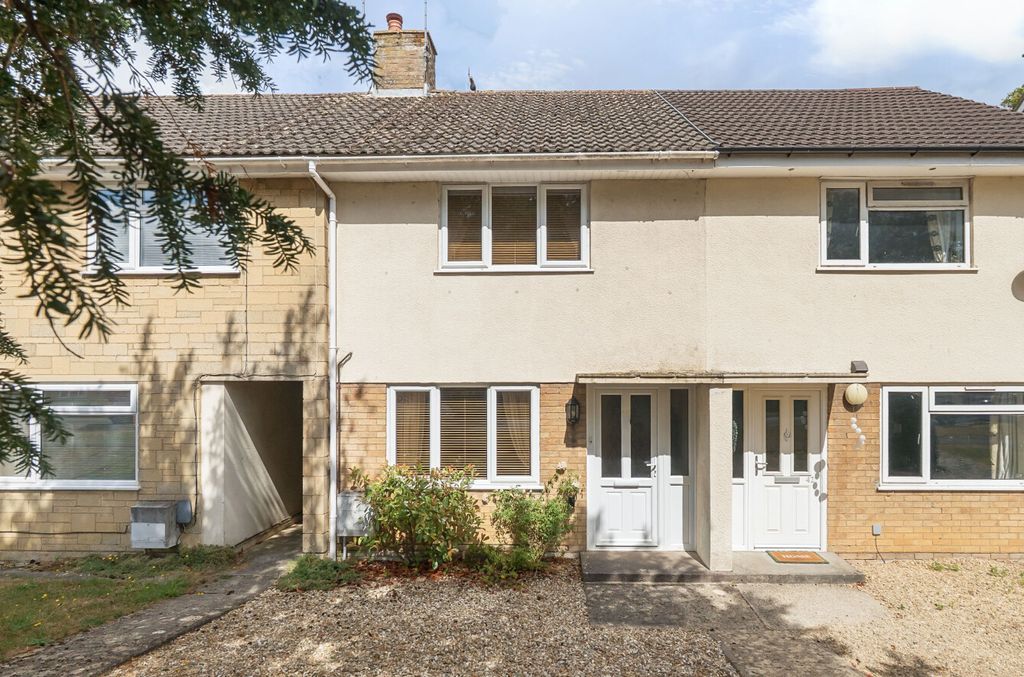 Property photo 1 of 20 1325969-1-687E151...