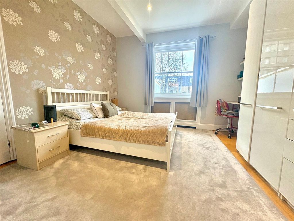 Property photo 3 of 9 5.Jpg