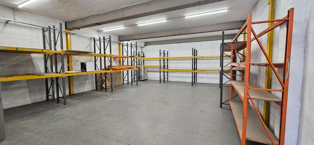 Property photo 3 of 9