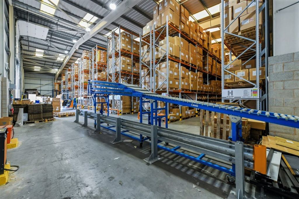 Property photo 3 of 23