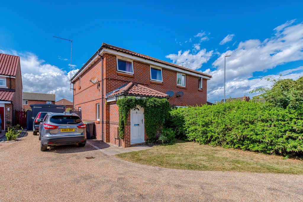 Property photo 1 of 21