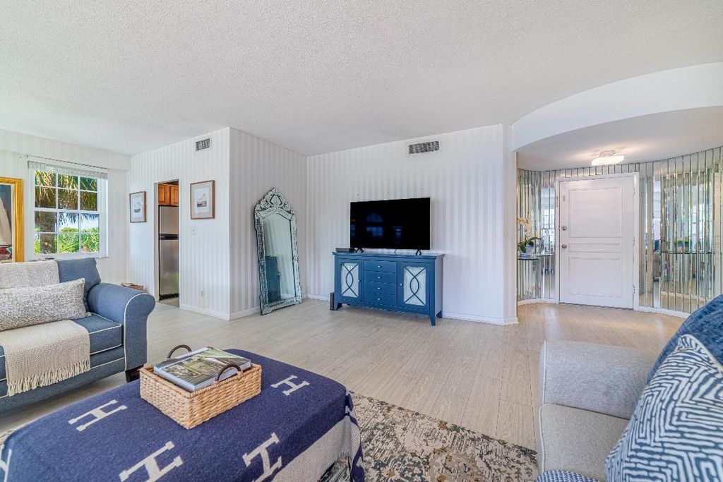 Property photo 3 of 20 <Alttext/>