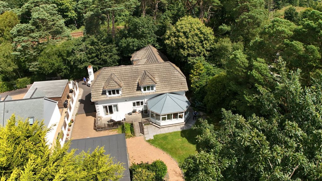 Property photo 1 of 30