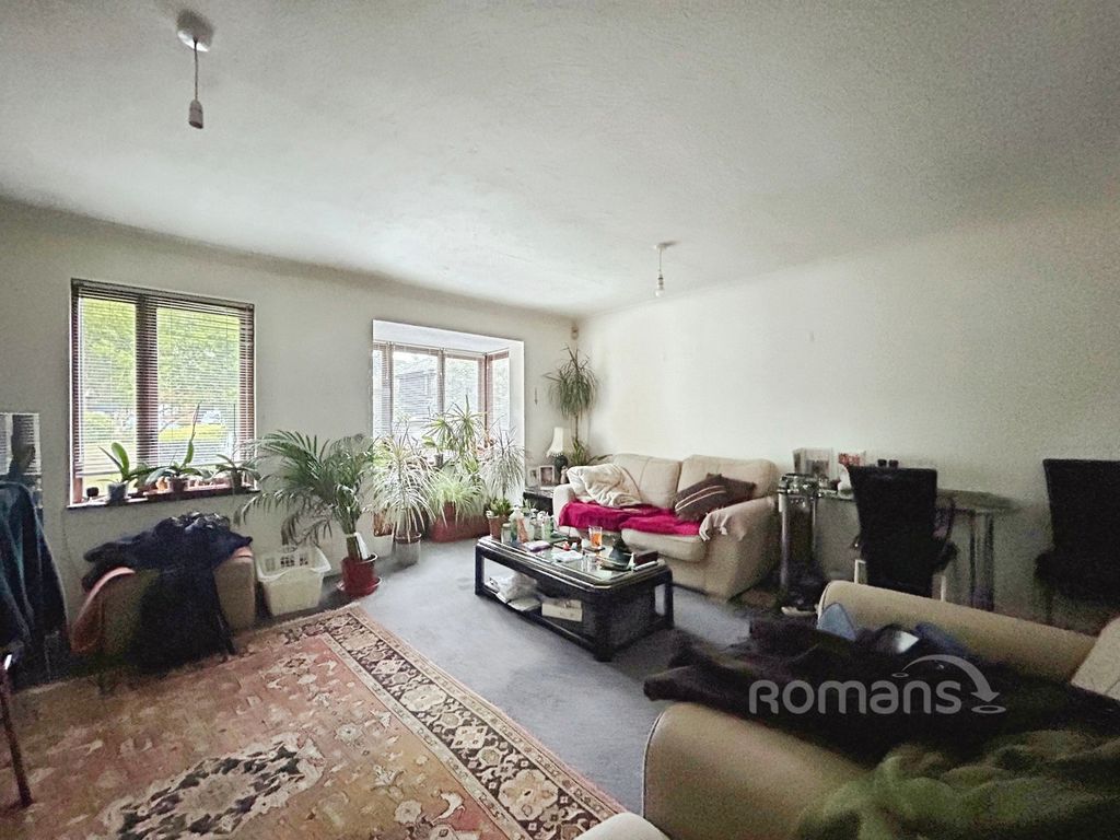 Property photo 2 of 9 Pbox-Img.Jpg
