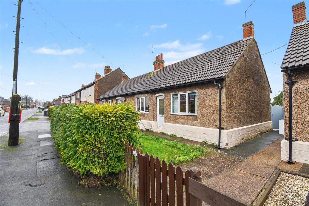 Property photo 1 of 18 Front