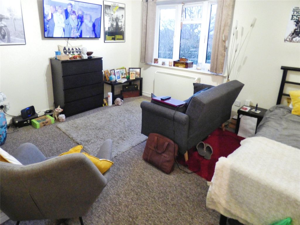 Property photo 2 of 7 Picture No. 03