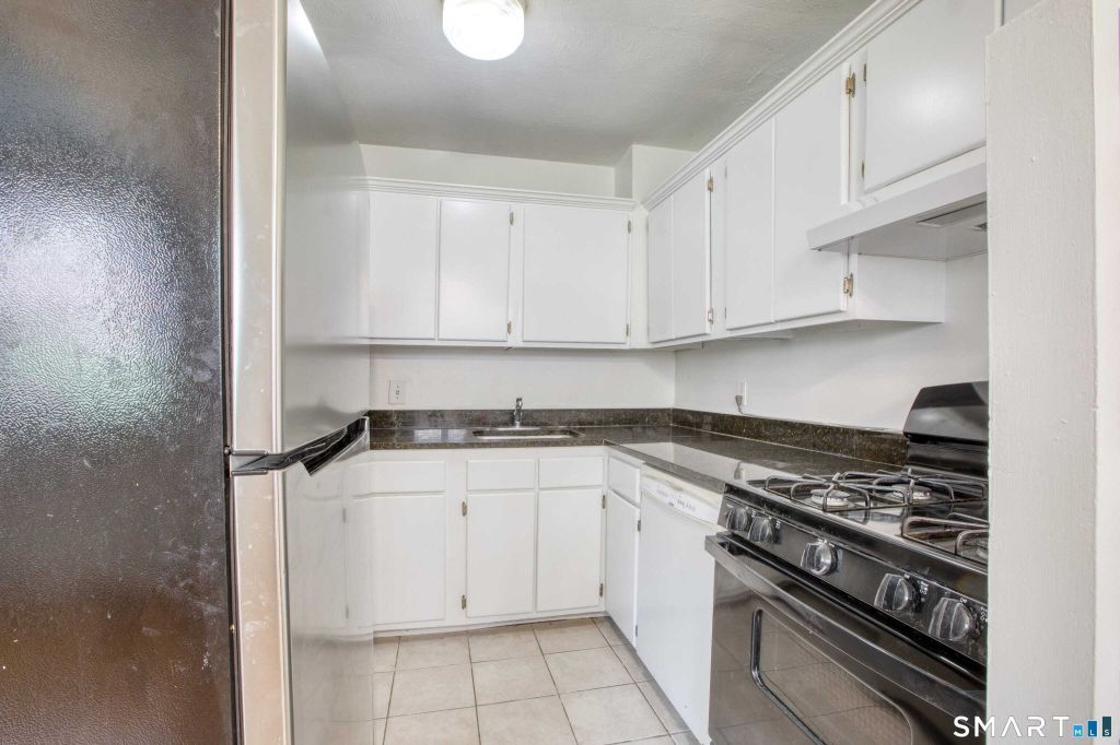 Property photo 3 of 27 <Alttext/>