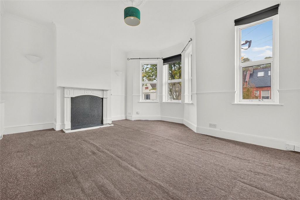 Property photo 2 of 7 Picture No. 06