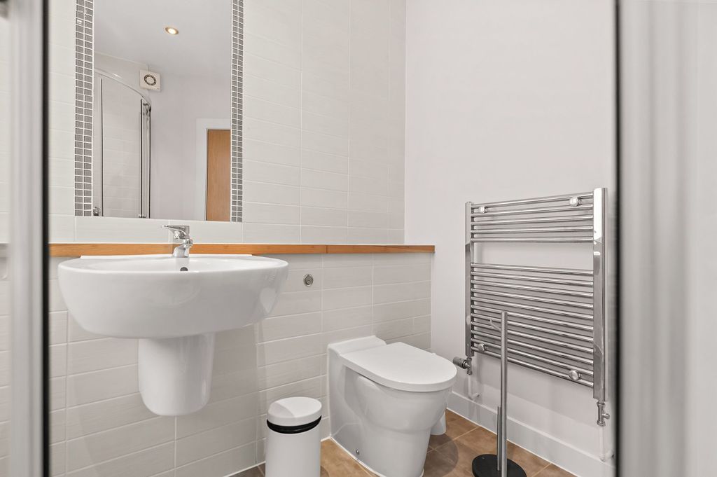 Additional image 17 of 3 bed flat for saleKenilworth Gate, Wellgate Drive, Bridge Of Allan FK9