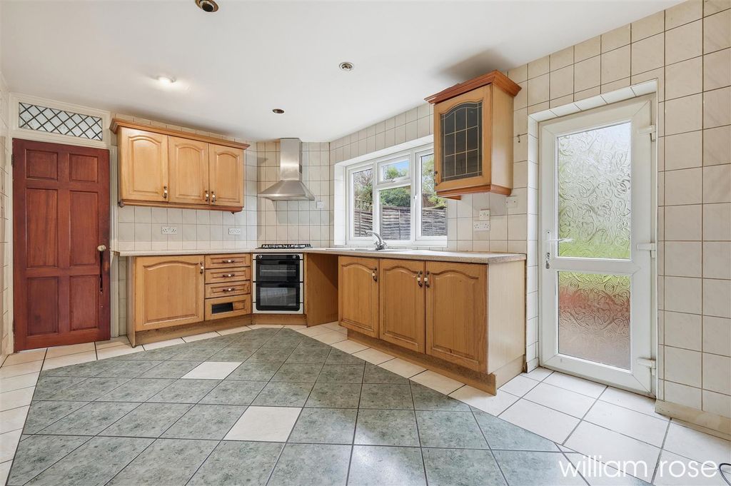 Property photo 2 of 17 Img_7054.Jpg