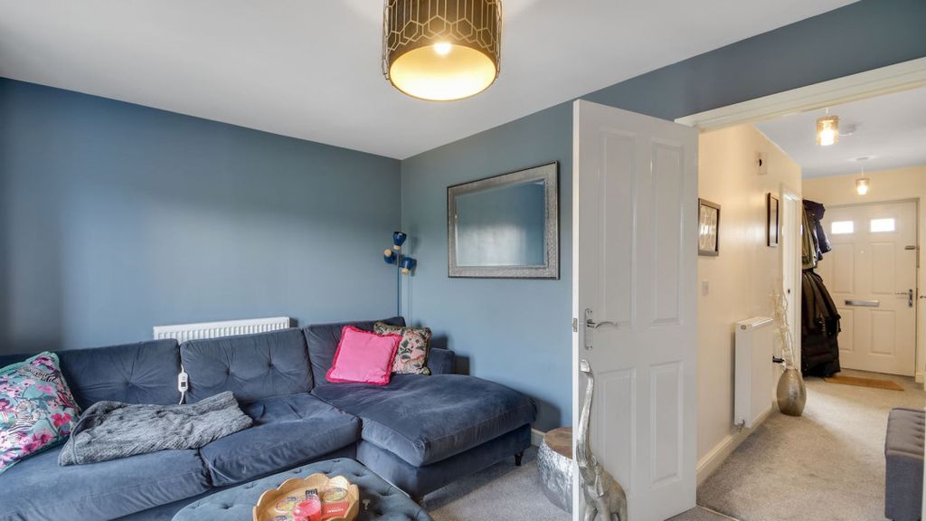 Property photo 2 of 14