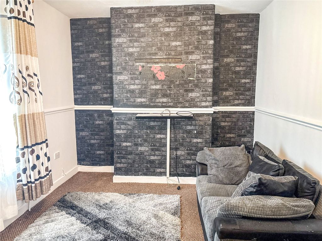 Property photo 2 of 9 Picture No. 04