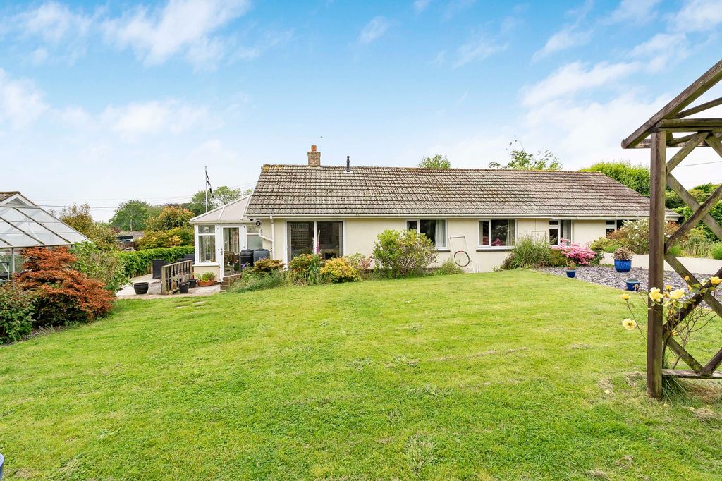 Property photo 1 of 27