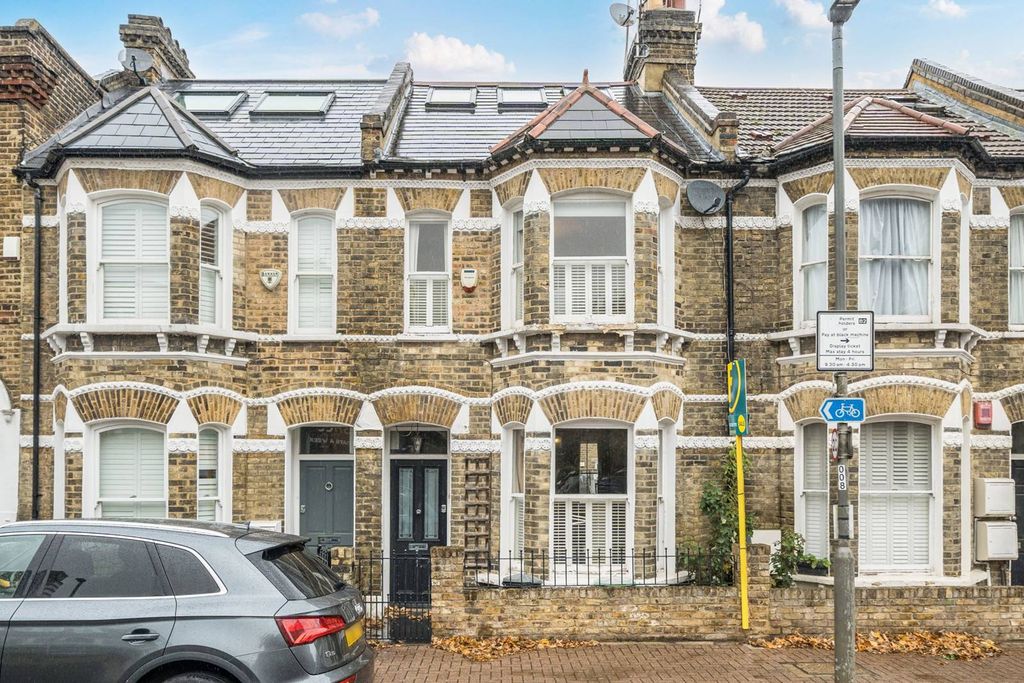 Property photo 2 of 14