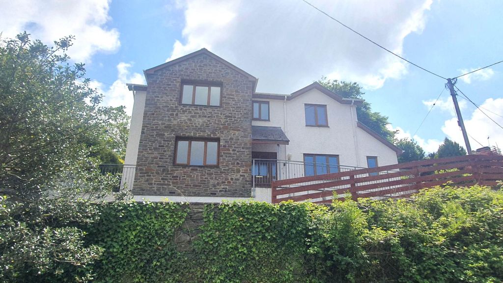 Property photo 1 of 35